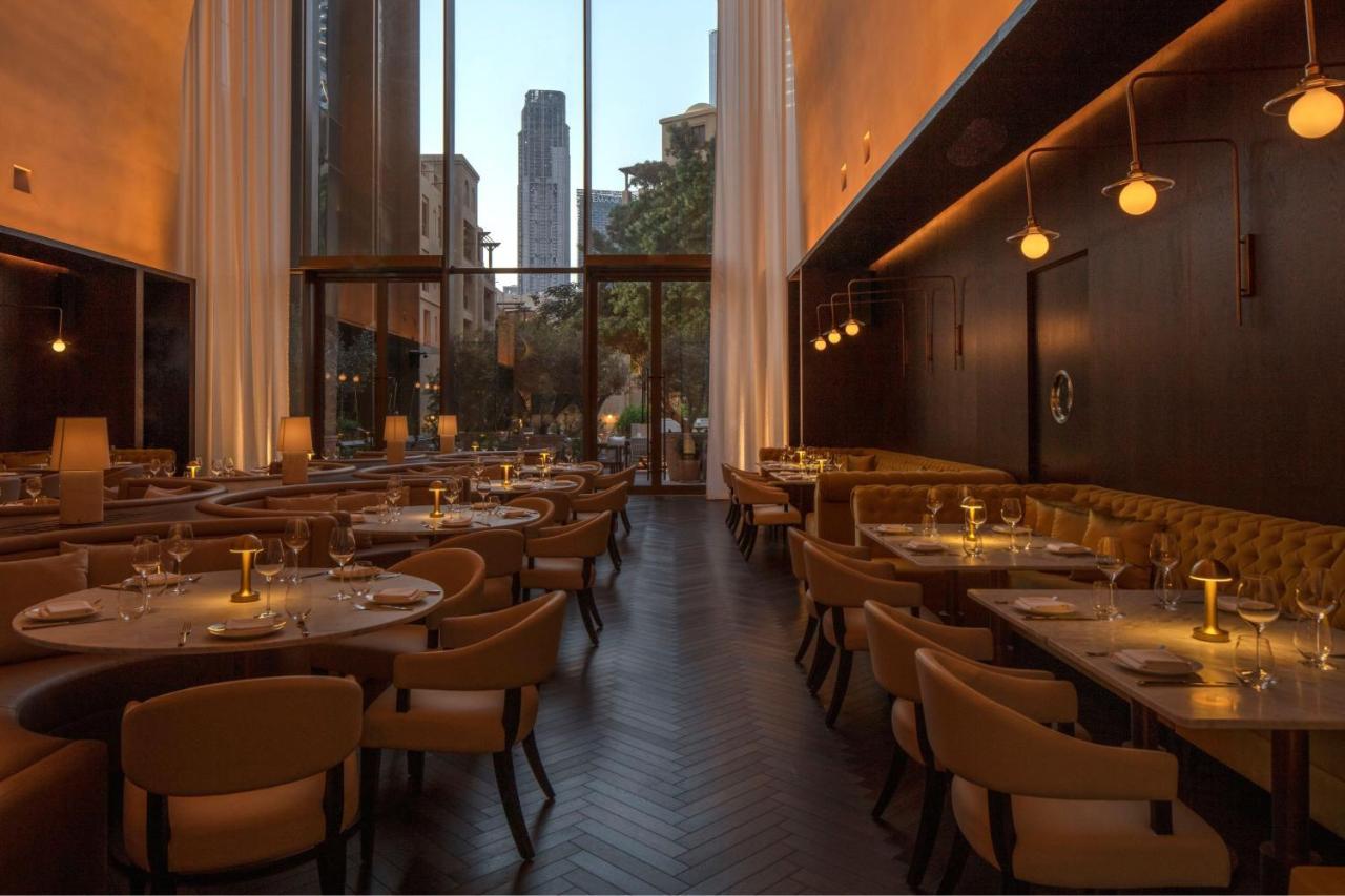 The Dubai Edition Екстер'єр фото Interior of the restaurant