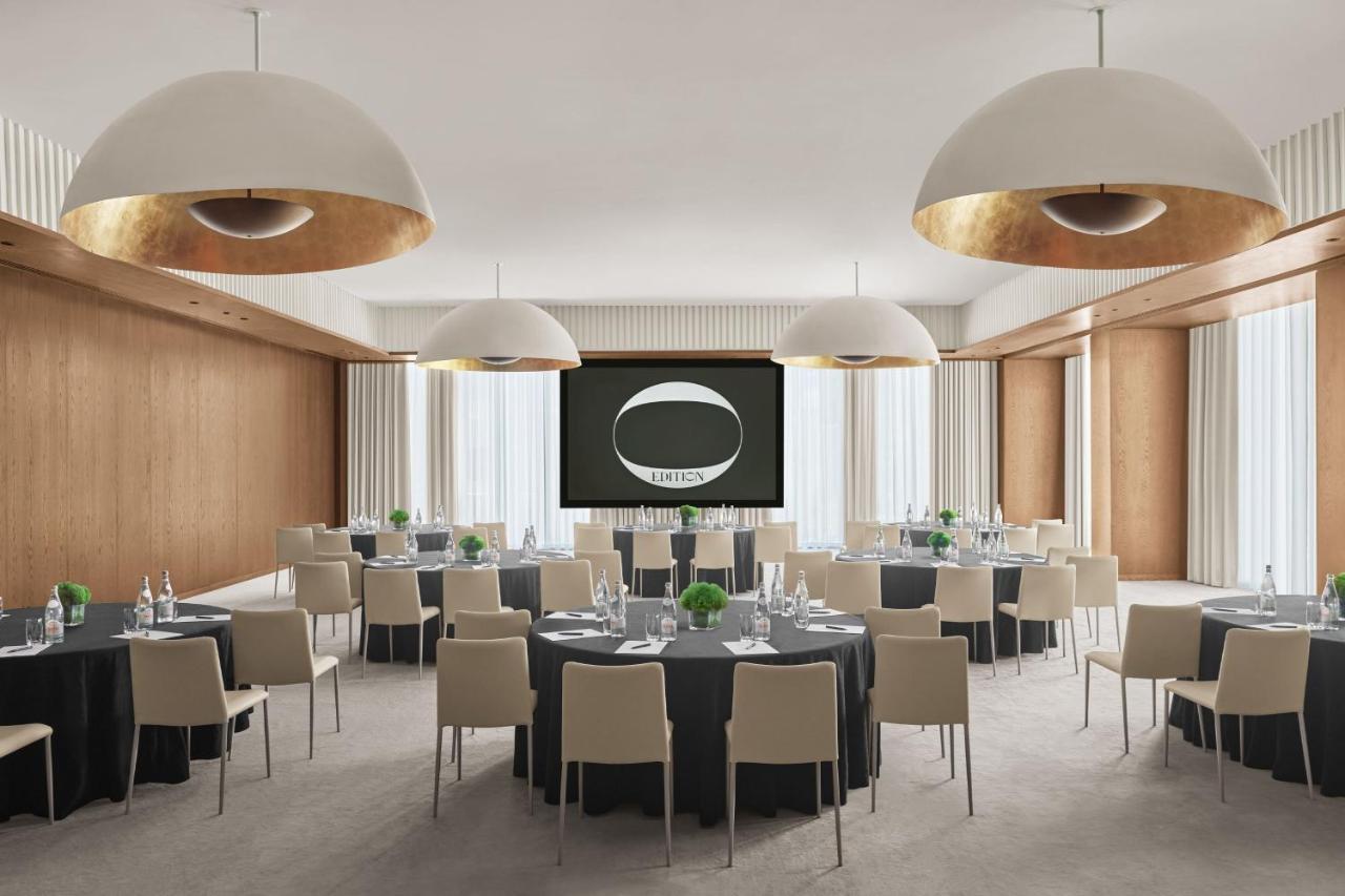 The Dubai Edition Екстер'єр фото Meeting room